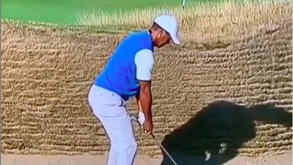WATCH: Tiger Woods shows EXTRAORDINARY bunker shot technique